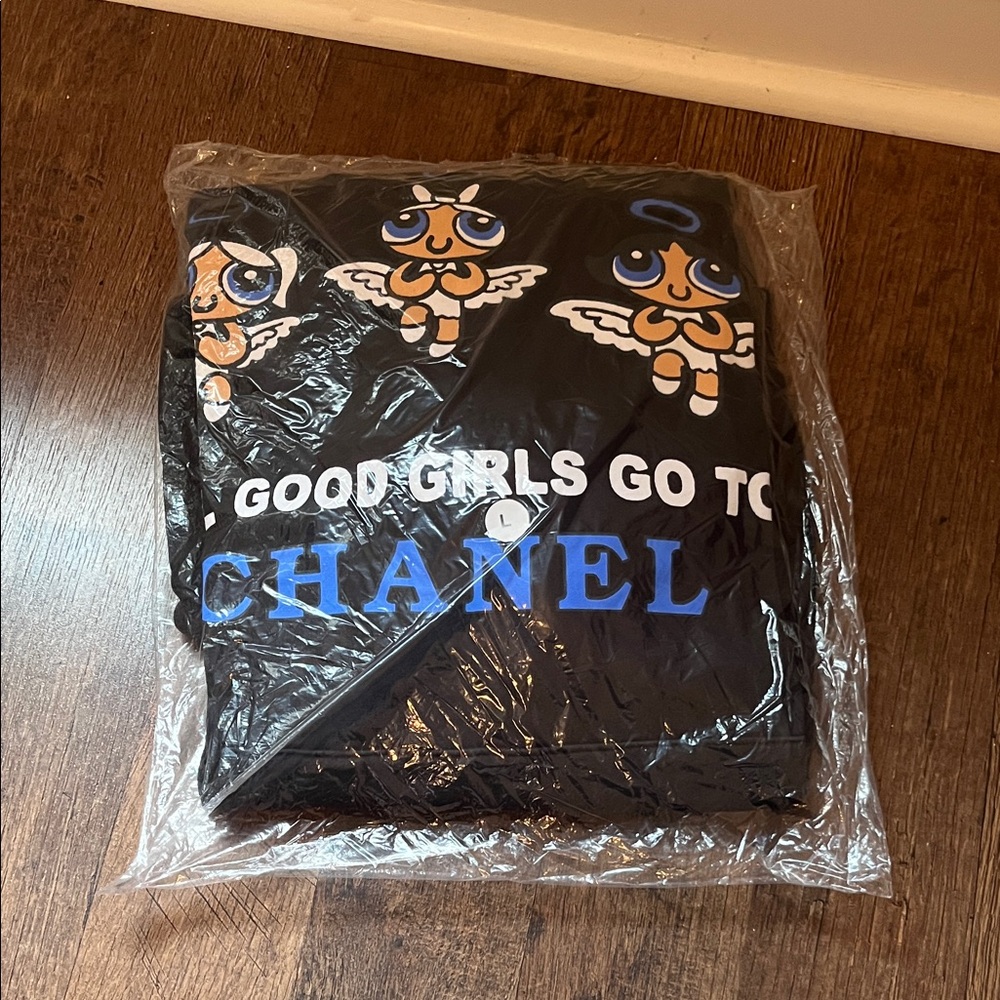 Mega Yacht Hoodie Powerpuff Girls. Never Opened!